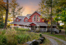 Segwun Sunset, Lake Muskoka Idyllic retreat on Lake Muskoka